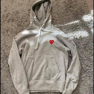 CDG PLAY sweatshirt worn once size medium